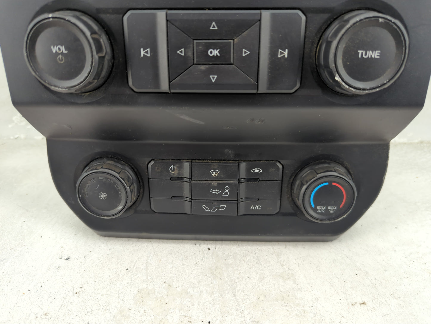 2019-2020 Ford F-150 Radio Control Panel Black - Oemusedautoparts1.com