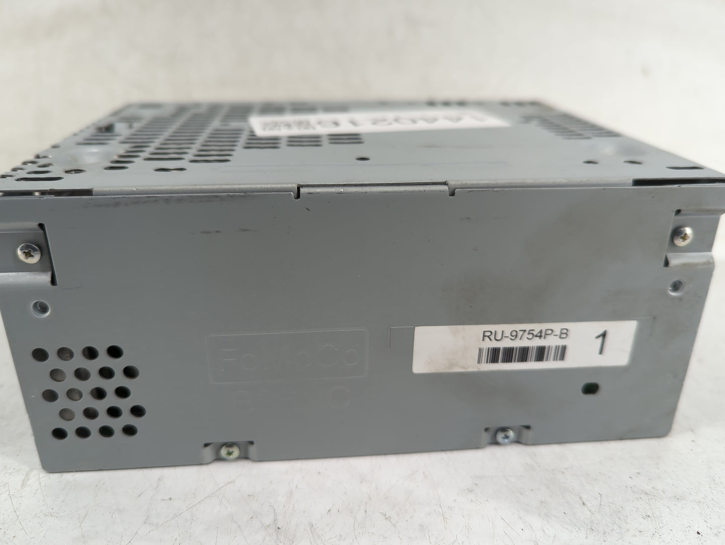 2019-2020 Ford F-150 Radio AM FM Cd Player Receiver Replacement P/N:KL3T-18D832-AH Fits Fits 2019 2020 OEM Used Auto Parts -