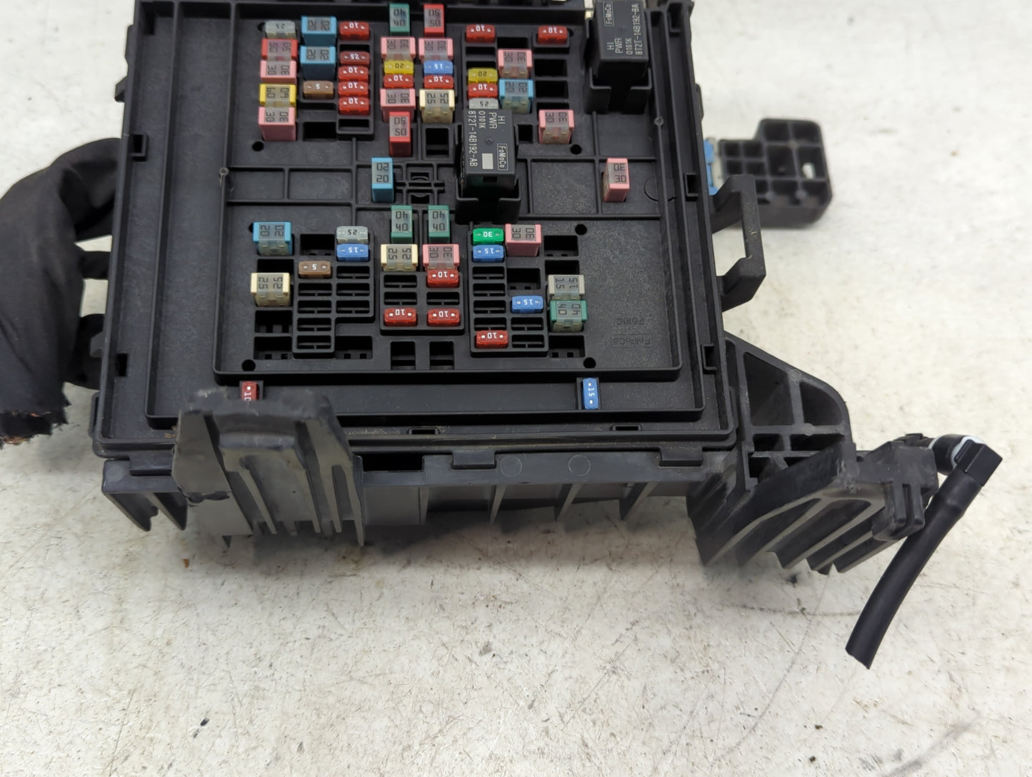 2018-2020 Ford F-150 Fusebox Fuse Box Panel Relay Module P/N:JL3T-14300-AD 8U2T-14B192-BA, 8U2T-14B192-AB Fits Fits 2018 201