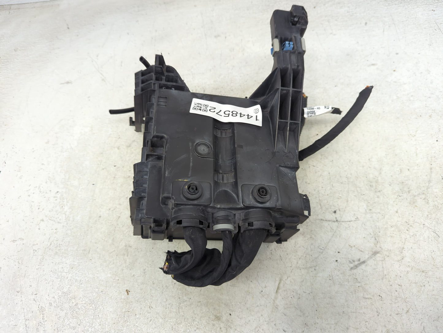 2018-2020 Ford F-150 Fusebox Fuse Box Panel Relay Module P/N:JL3T-14300-AD 8U2T-14B192-BA, 8U2T-14B192-AB Fits Fits 2018 201