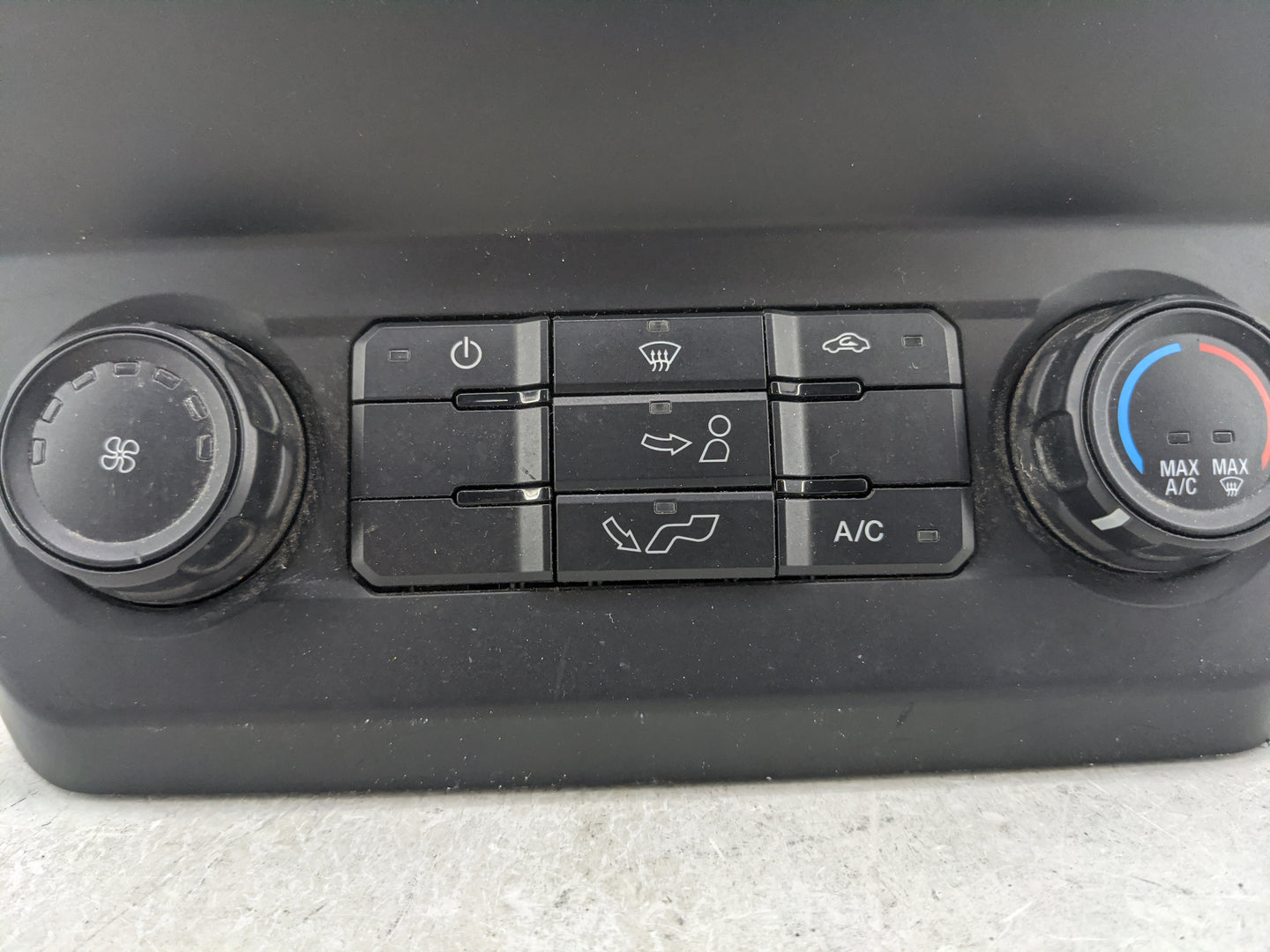 2019-2020 Ford F-150 Radio Control Panel 1468402 - Oemusedautoparts1.com