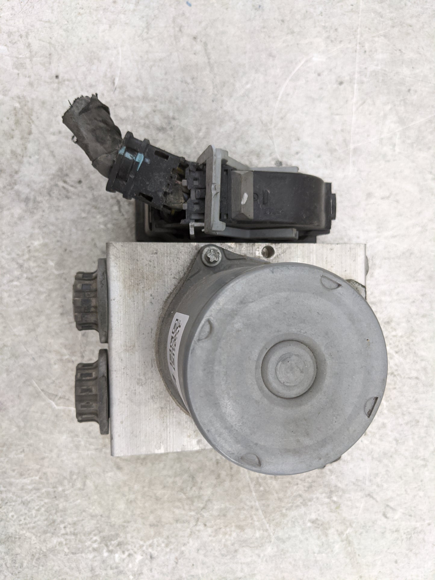 2019-2020 Ford F-150 ABS Pump Control Module Replacement P/N:KL34-2B373-AD 0265956747, 0265259616, 2265106539 Fits Fits 2019
