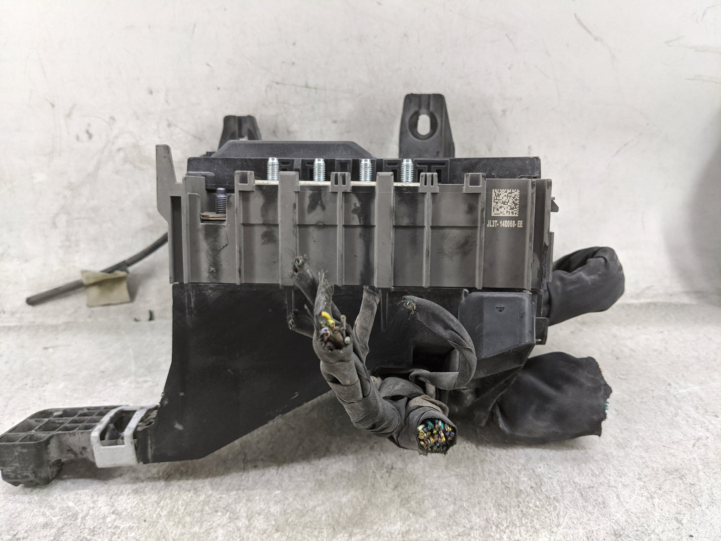 2018-2020 Ford F-150 Fusebox Fuse Box Panel Relay Module P/N:JU5T-14A003-EA JL3T-14D068-EE Fits Fits 2018 2019 2020 OEM Used