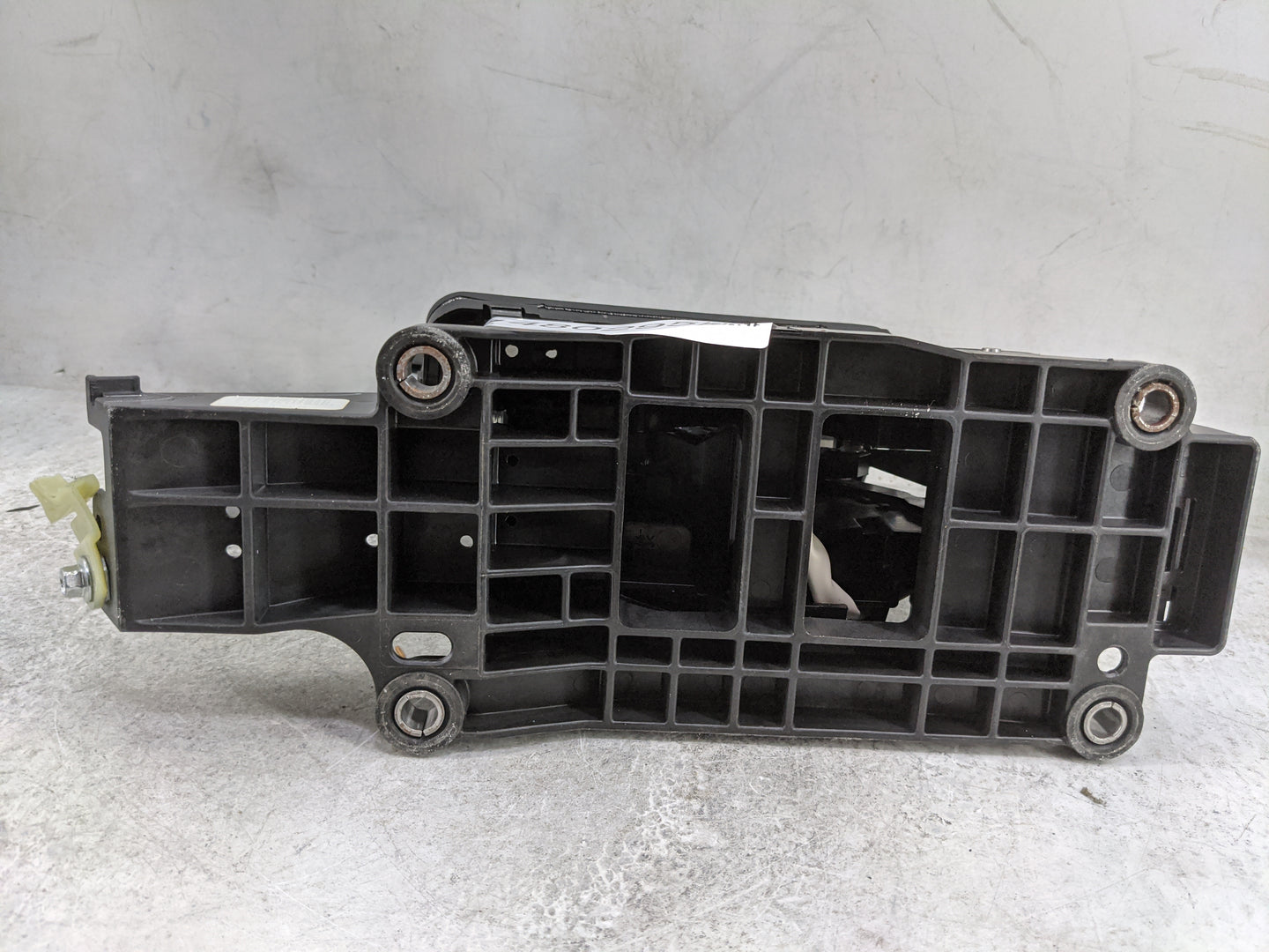 2019 Ford F-150 Floor Console Assembly Shifter - Oemusedautoparts1.com