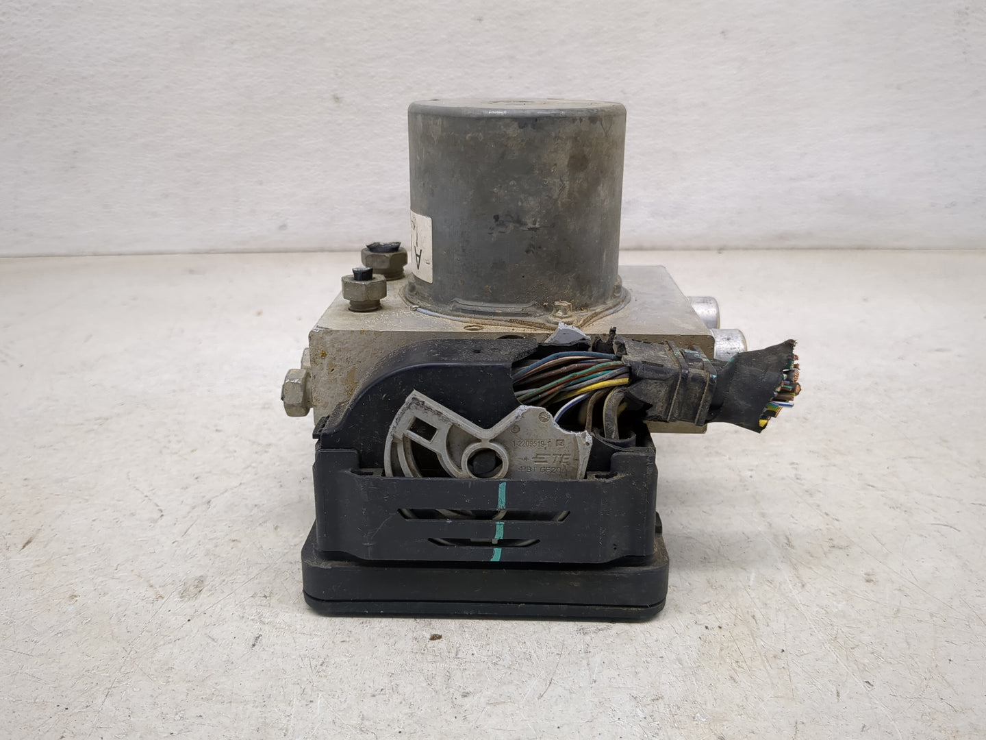 2019-2020 Ford F-150 ABS Pump Control Module Replacement P/N:kl34-2b373-ad Fits Fits 2019 2020 OEM Used Auto Parts - Oemused