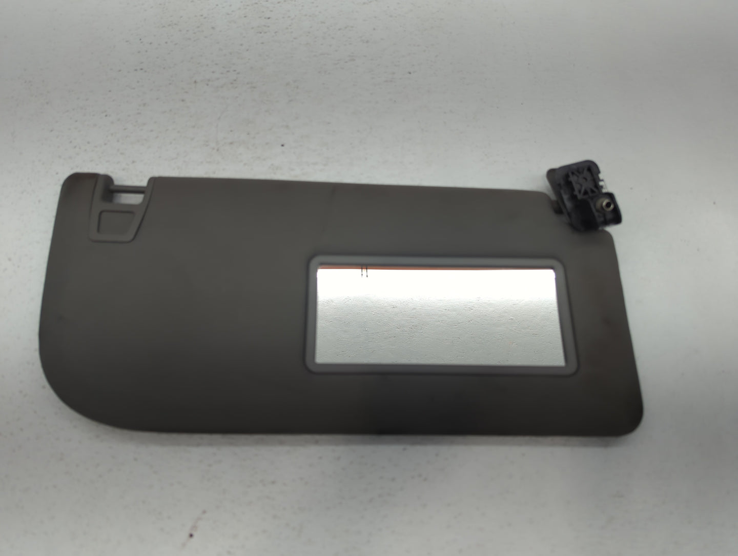 2018-2020 Ford F-150 Sun Visor Shade Replacement Passenger Right Mirror Fits Fits 2018 2019 2020 OEM Used Auto Parts - Oemus