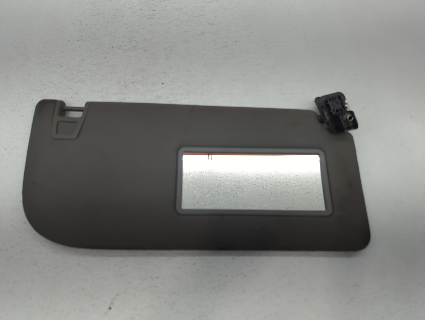 2018-2020 Ford F-150 Sun Visor Shade Replacement Passenger Right Mirror Fits Fits 2018 2019 2020 OEM Used Auto Parts - Oemus