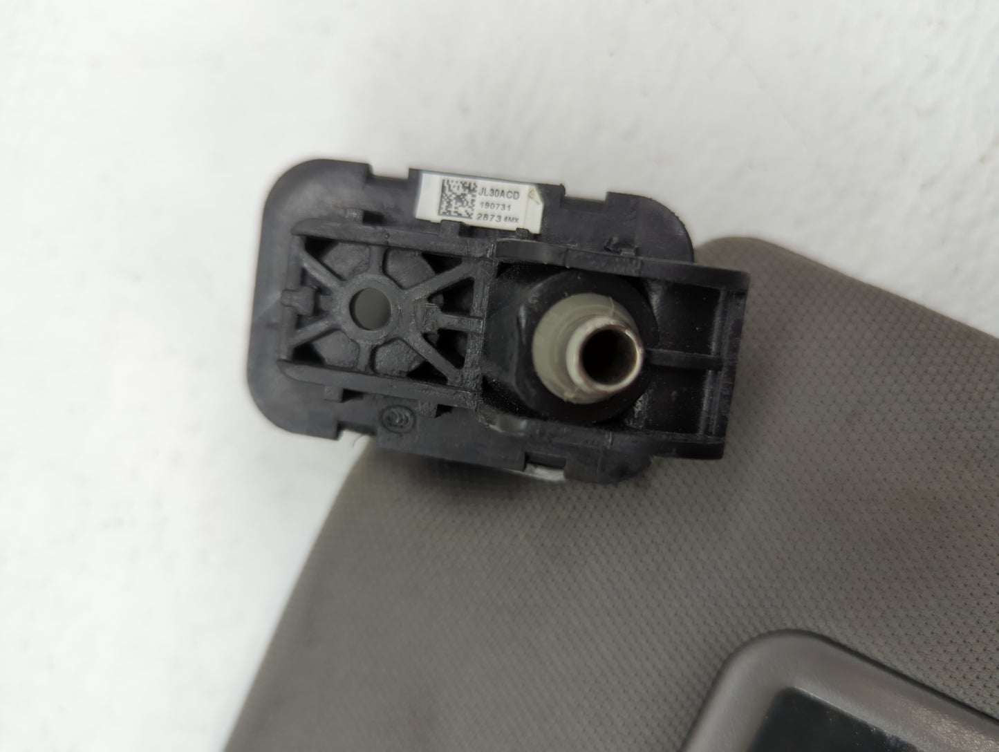 2018-2020 Ford F-150 Sun Visor Shade Replacement Passenger Right Mirror Fits Fits 2018 2019 2020 OEM Used Auto Parts - Oemus