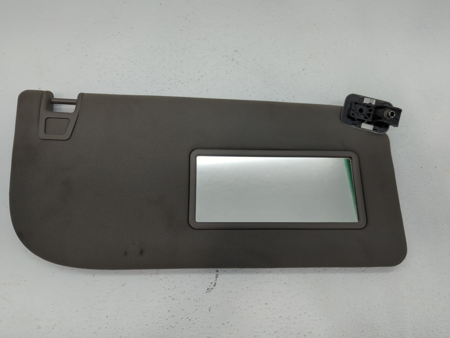 2018-2020 Ford F-150 Sun Visor Shade Replacement Driver Left Mirror Fits Fits 2018 2019 2020 OEM Used Auto Parts - Oemusedau
