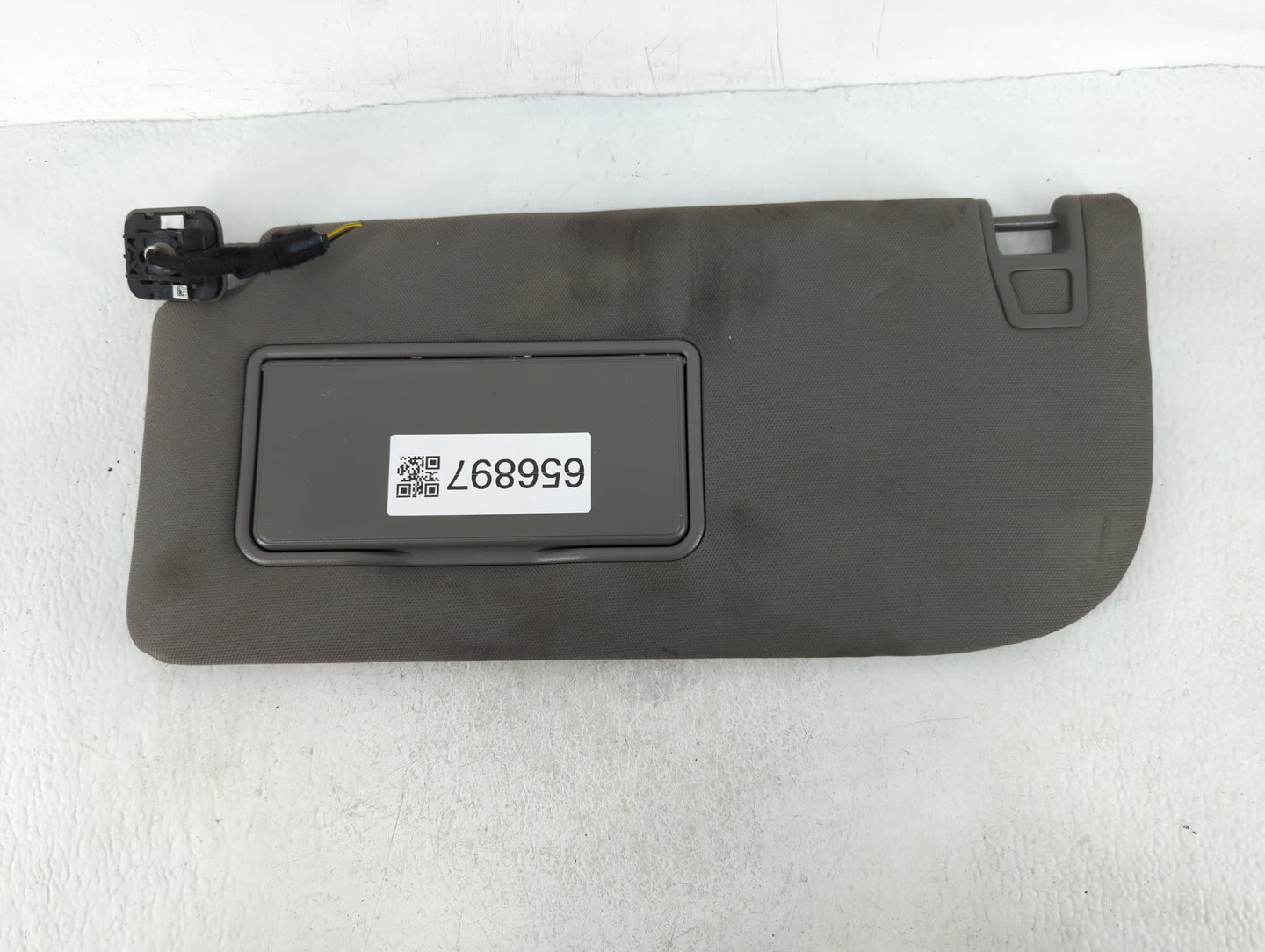 2018-2020 Ford F-150 Sun Visor Shade Replacement Driver Left Mirror Fits Fits 2018 2019 2020 OEM Used Auto Parts - Oemusedau