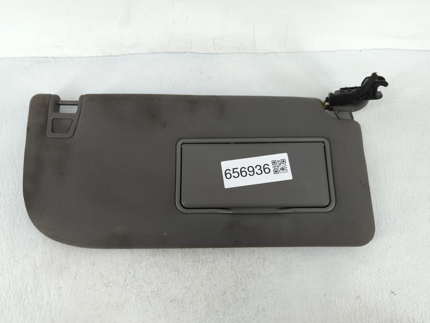 2018-2020 Ford F-150 Sun Visor Shade Replacement Passenger Right Mirror Fits Fits 2018 2019 2020 OEM Used Auto Parts - Oemus