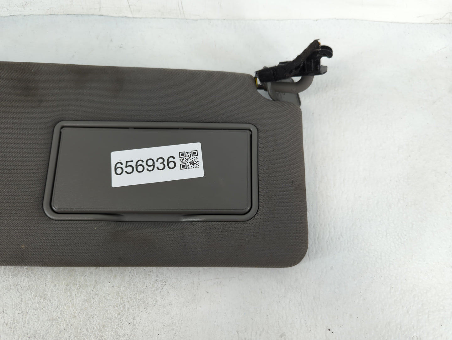 2018-2020 Ford F-150 Sun Visor Shade Replacement Passenger Right Mirror Fits Fits 2018 2019 2020 OEM Used Auto Parts - Oemus