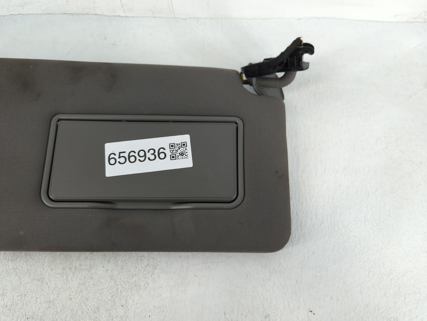 2018-2020 Ford F-150 Sun Visor Shade Replacement Passenger Right Mirror Fits Fits 2018 2019 2020 OEM Used Auto Parts - Oemus