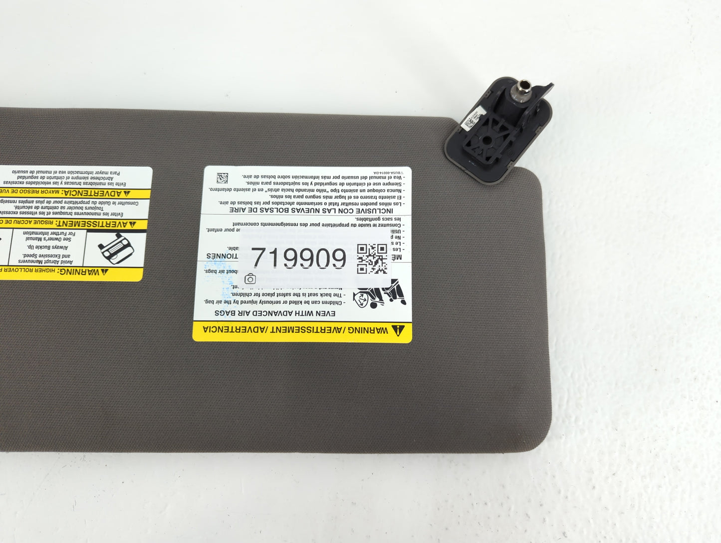 2019 Ford F-150 Sun Visor Shade Replacement Passenger Right Mirror Fits OEM Used Auto Parts - Oemusedautoparts1.com