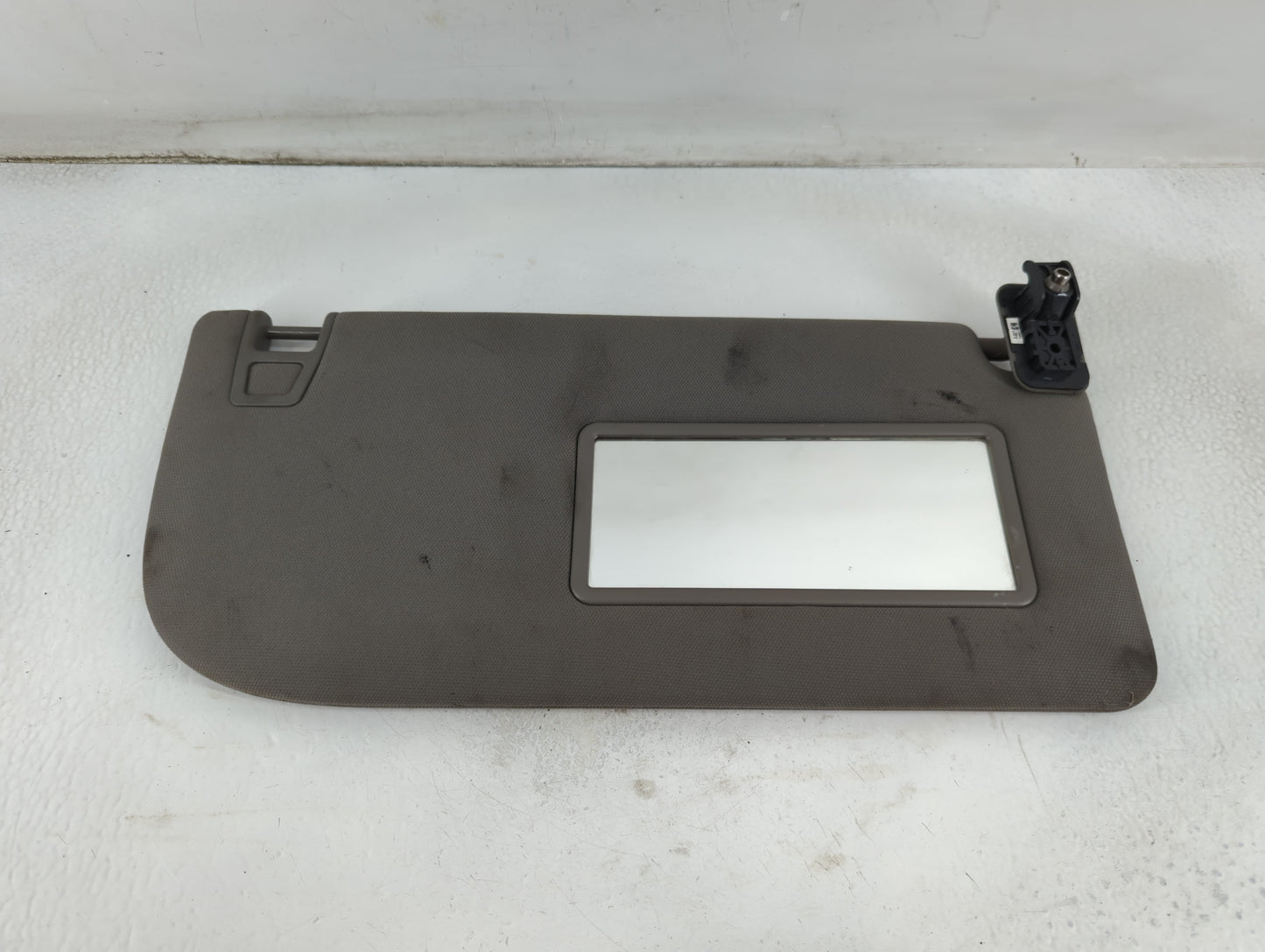 2018-2020 Ford F-150 Sun Visor Shade Replacement Passenger Right Mirror Fits Fits 2018 2019 2020 OEM Used Auto Parts - Oemus