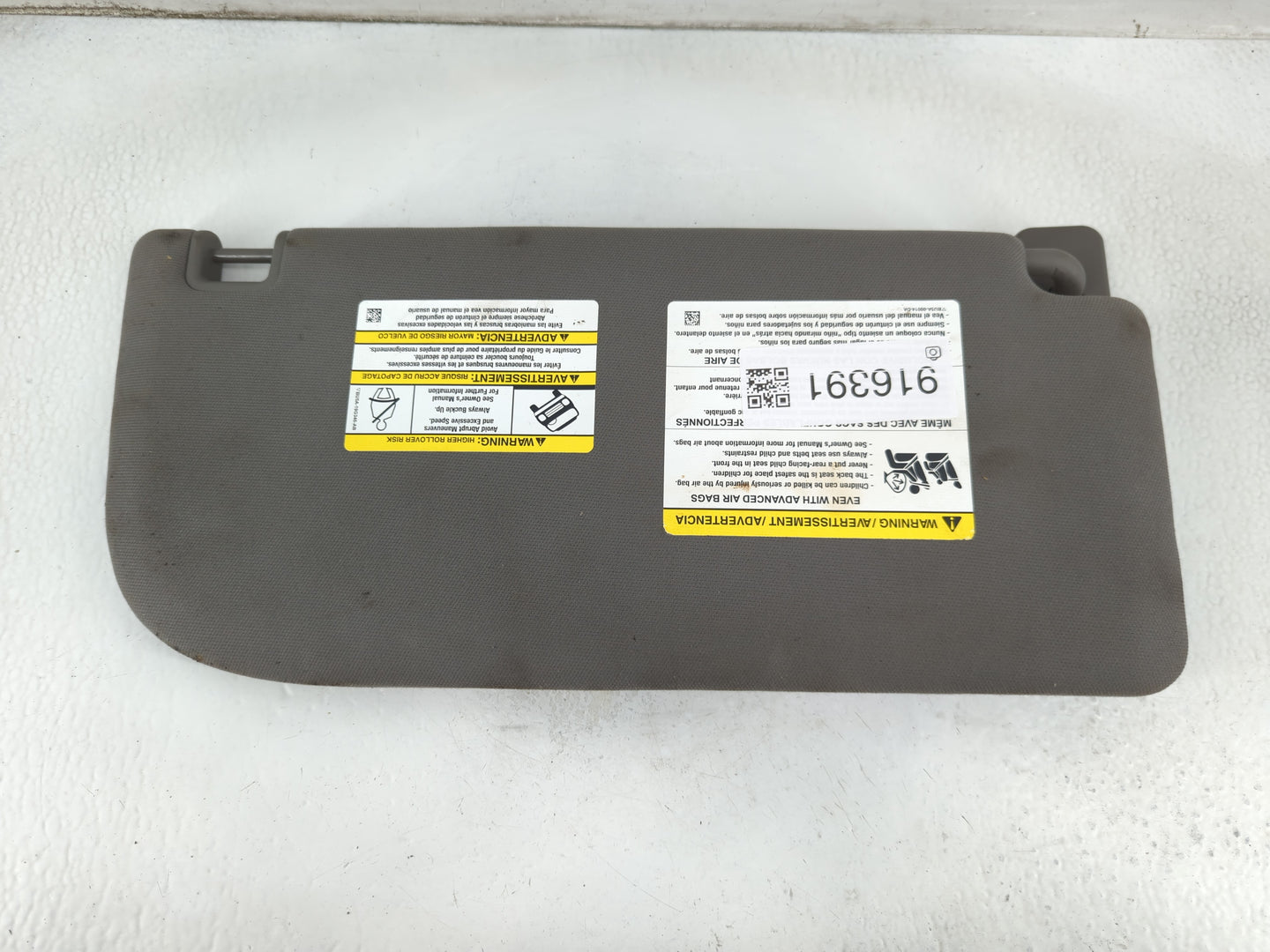 2018-2020 Ford F-150 Sun Visor Shade Replacement Driver Left Mirror Fits Fits 2018 2019 2020 OEM Used Auto Parts - Oemusedau