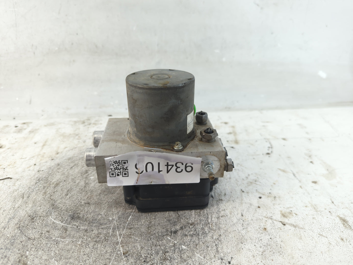 2019 Ford F-250 Super Duty ABS Pump Control Module Replacement P/N:KC3C-2C405-A Fits OEM Used Auto Parts - Oemusedautoparts1