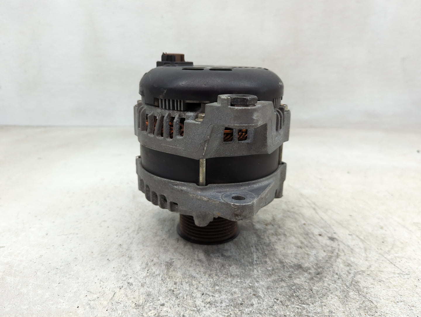 2017-2021 Ford F-350 Super Duty Alternator Replacement Generator Charging Assembly Engine OEM P/N:LC3T-10300-AA HC3T-10300-G
