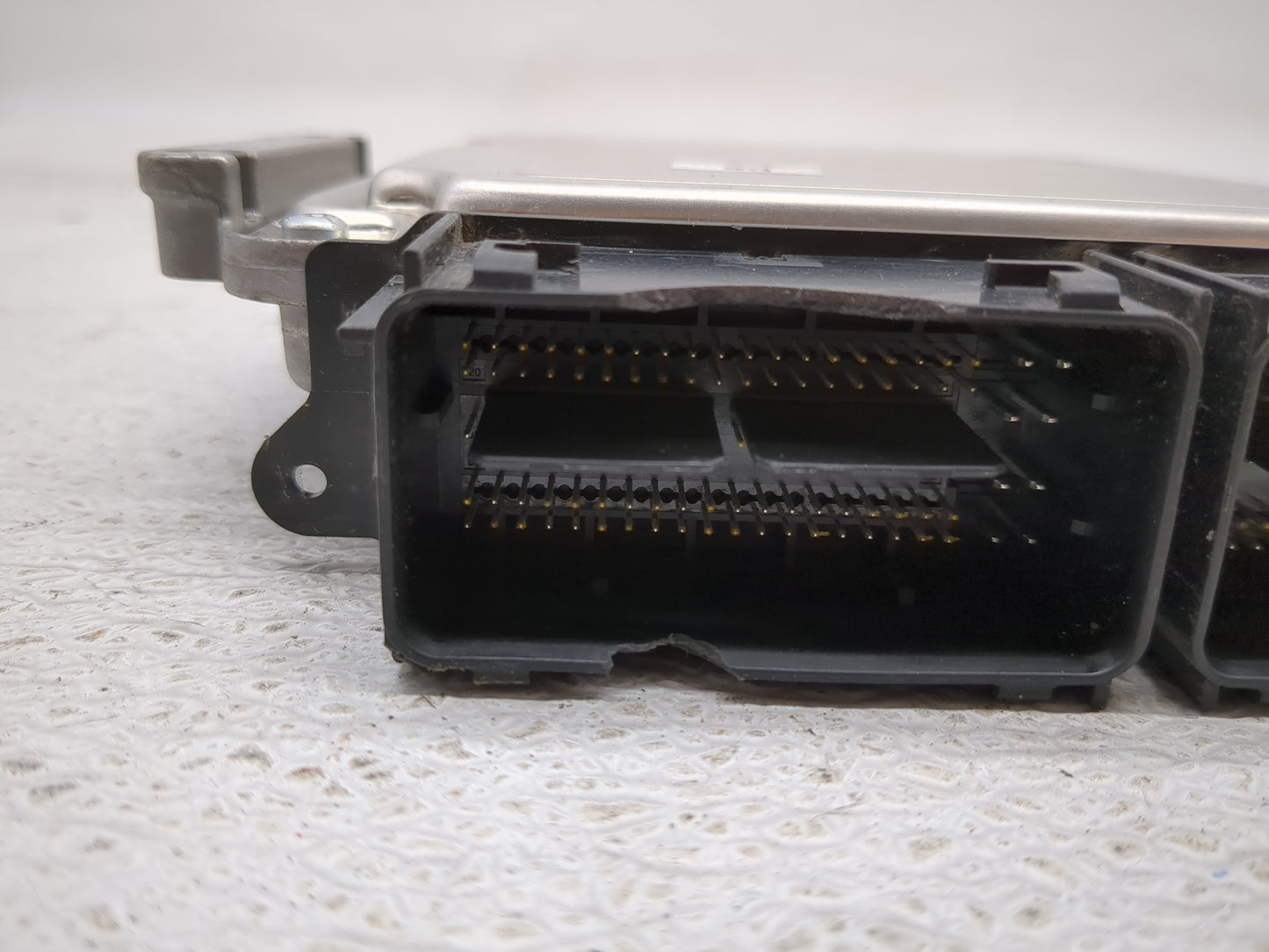 2019 Ford F150 PCM Engine Control Computer ECU ECM PCU OEM P/N:JL3A-12A650-APA HL3A-12B684-AYB, 0261S19318 Fits Fits 2018 20