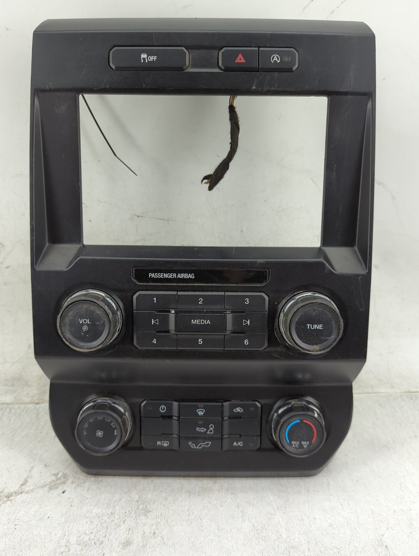 2019 Ford F150 Radio AM FM Cd Player Receiver Replacement P/N:KL3T-18E243-CBE 1141041188646, 17027528-05, 1569B Fits Fits 20