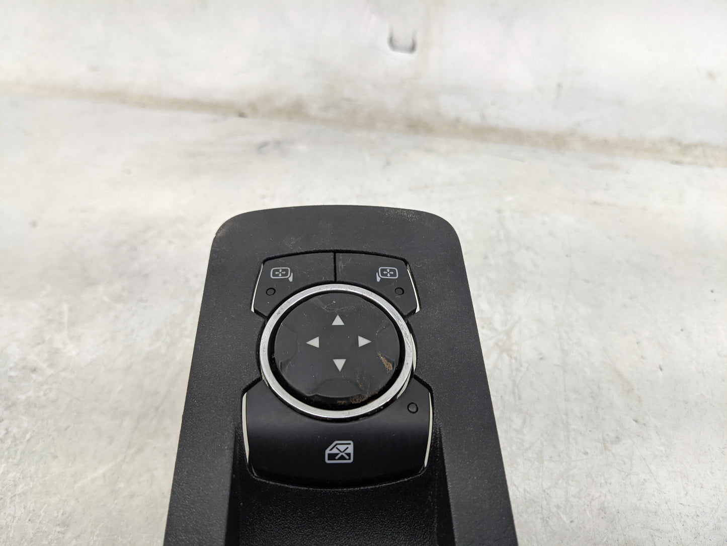 Ford F150 Passenger Right Power Window Switch Fl3t-14b133-bhw - Oemusedautoparts1.com