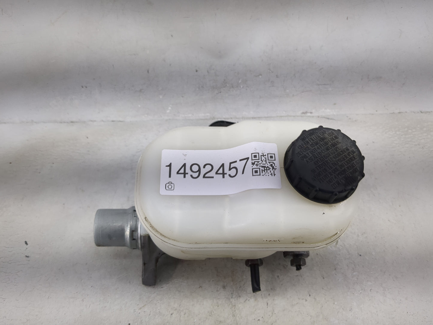 Ford F150 Brake Master Cylinder 1492457 - Oemusedautoparts1.com