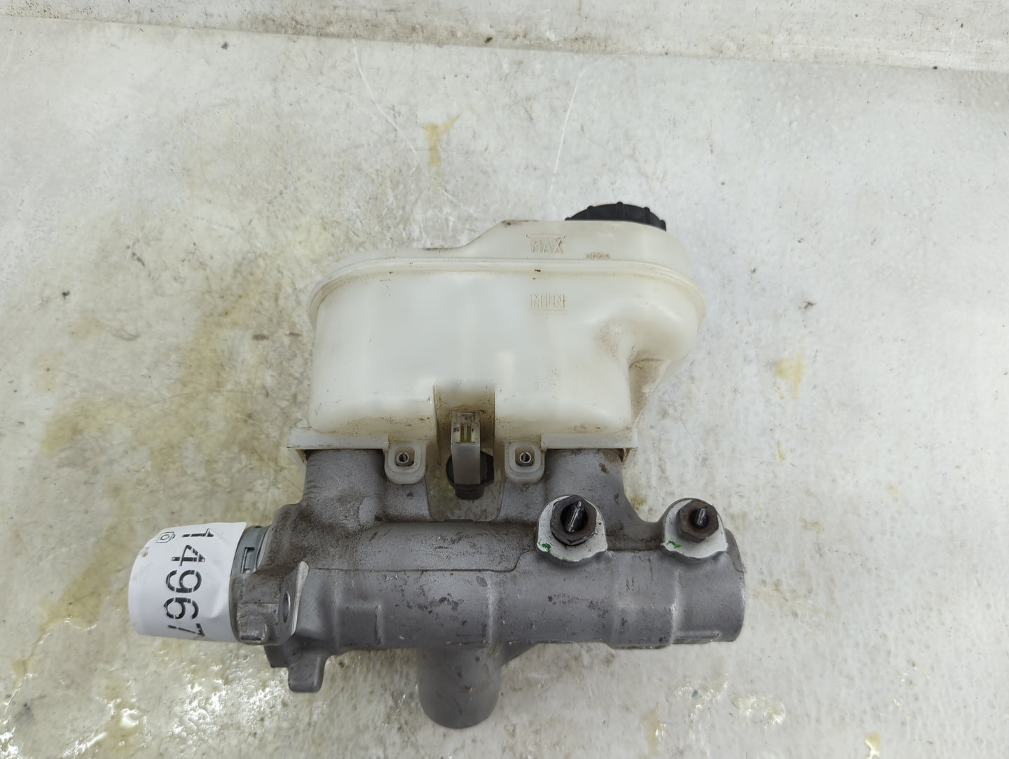 Ford F150 Brake Master Cylinder 1496718 - Oemusedautoparts1.com