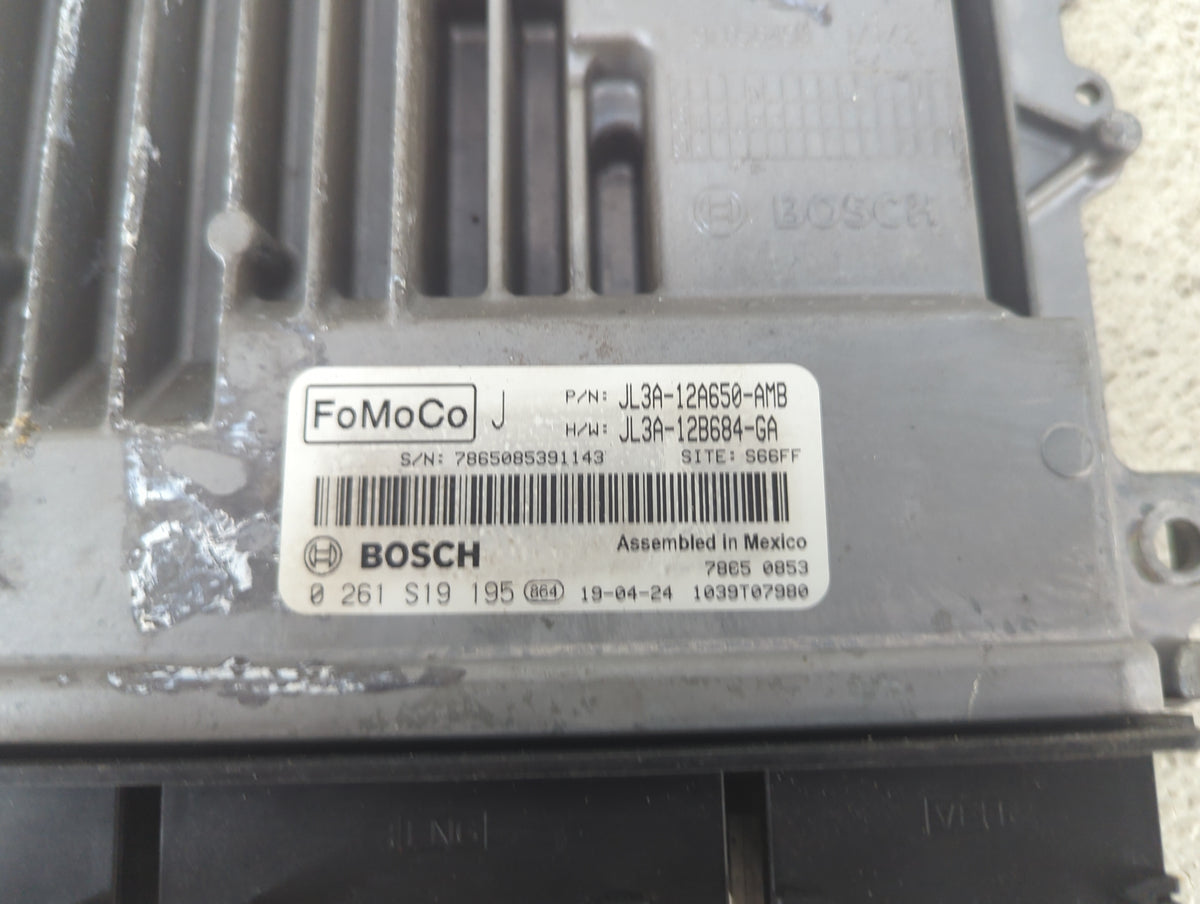 2019 Ford F150 PCM Engine Control Computer ECU ECM PCU OEM P/N:JL3A-12A650-AMB JL3A-12B684-GA, 0261S19195 Fits Fits 2018 202
