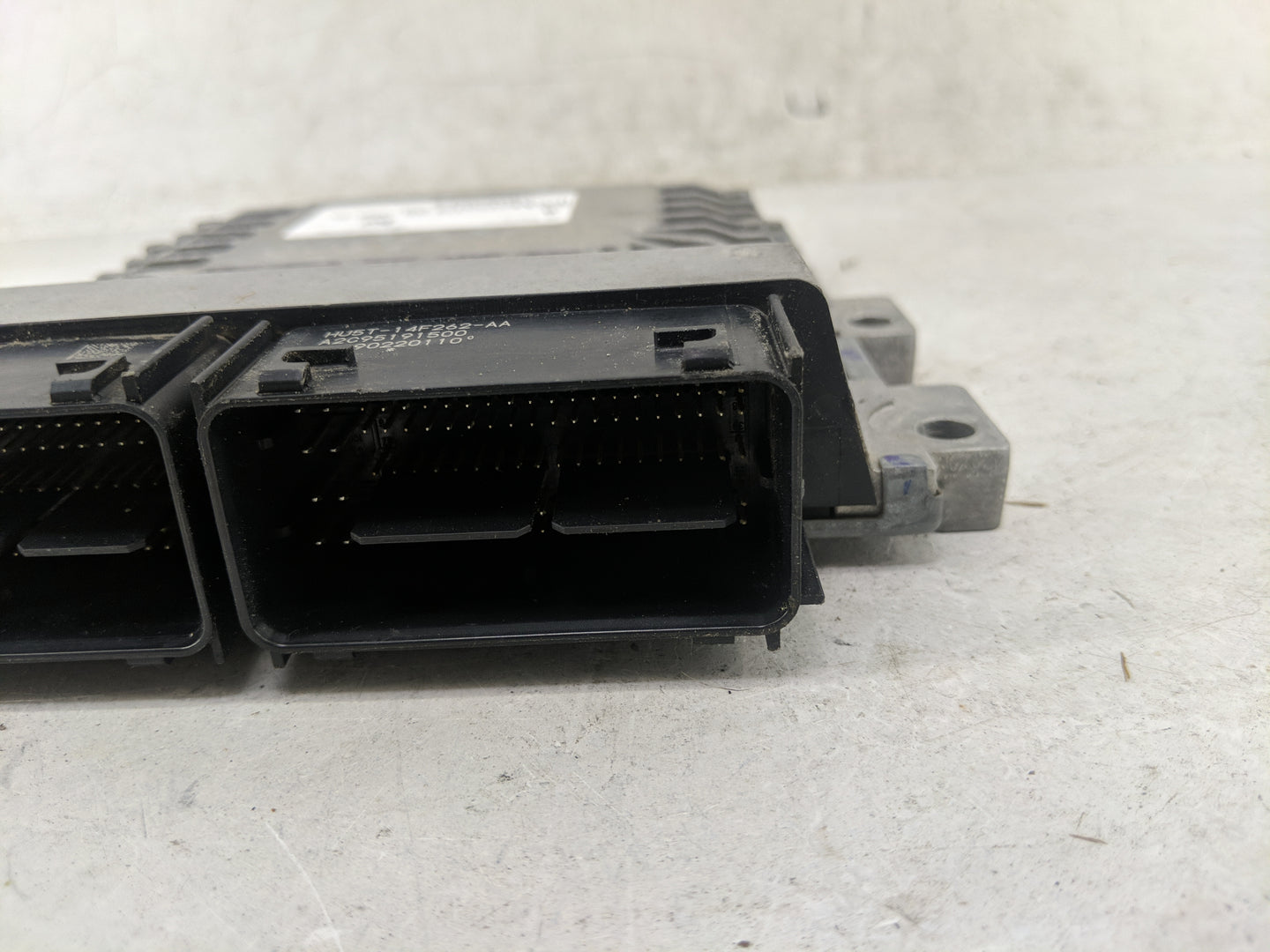 2019 Ford F250sd PCM Engine Control Computer ECU ECM PCU OEM P/N:HC3A-12A650-DA FR3A-12B684-CLB Fits Fits 2015 2016 2017 201