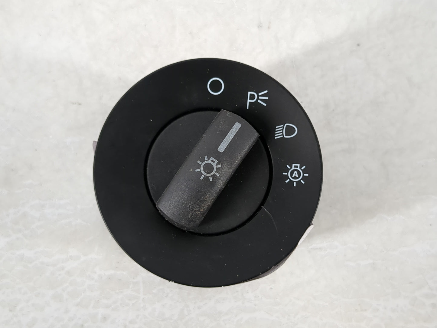 2019 Ford Fiesta Headlight Head Light Switch Lamp Control - Oemusedautoparts1.com