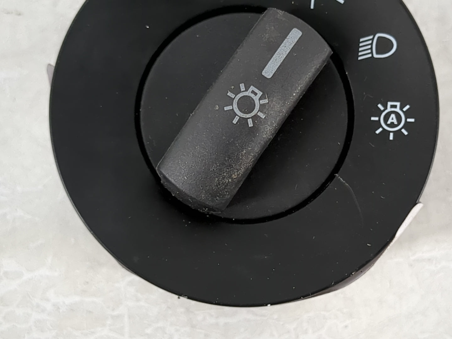2019 Ford Fiesta Headlight Head Light Switch Lamp Control - Oemusedautoparts1.com