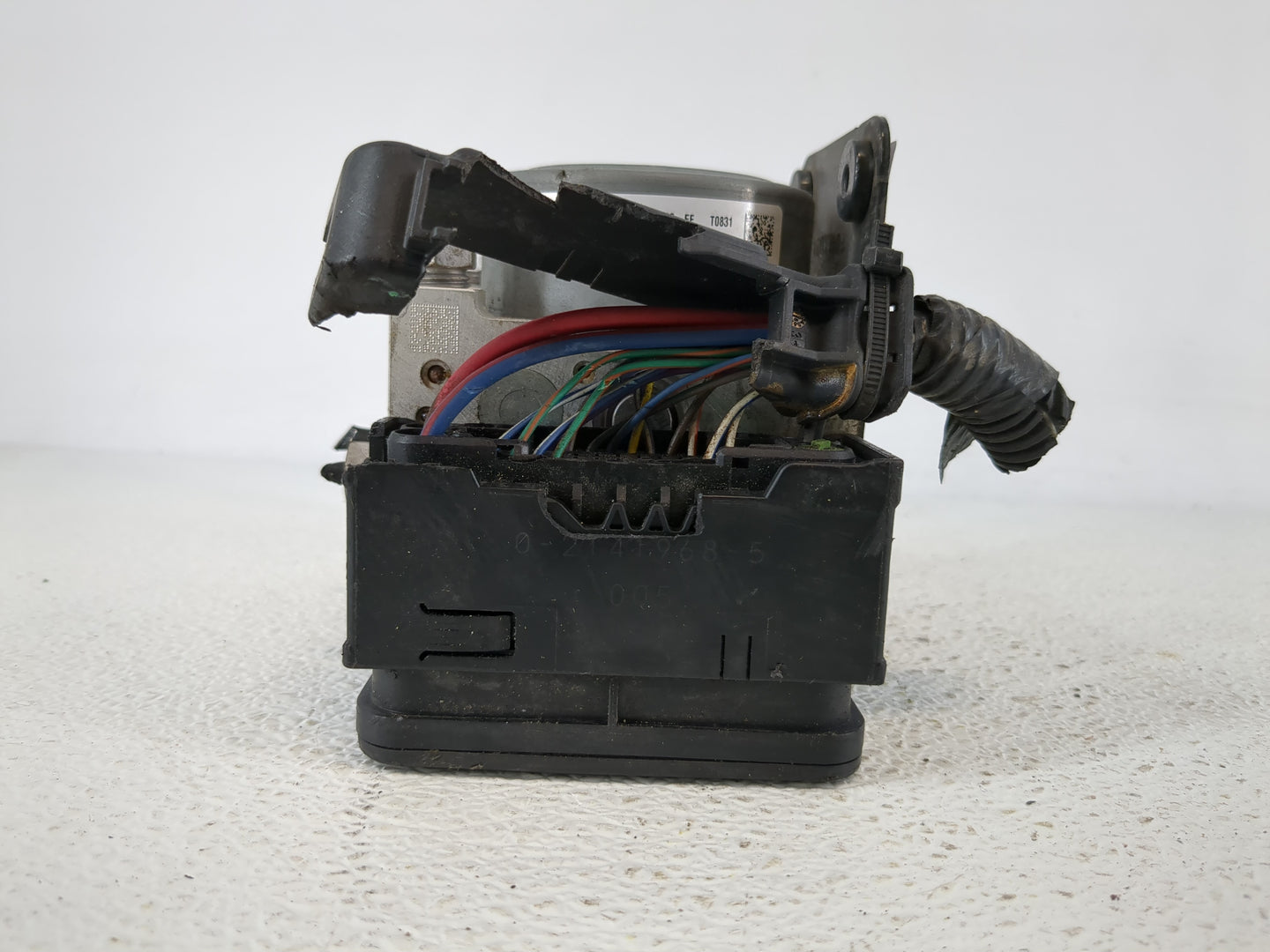 2014-2019 Ford Fiesta ABS Pump Control Module Replacement P/N:D2BC-2C405-FE Fits Fits 2014 2015 2016 2017 2018 2019 OEM Used