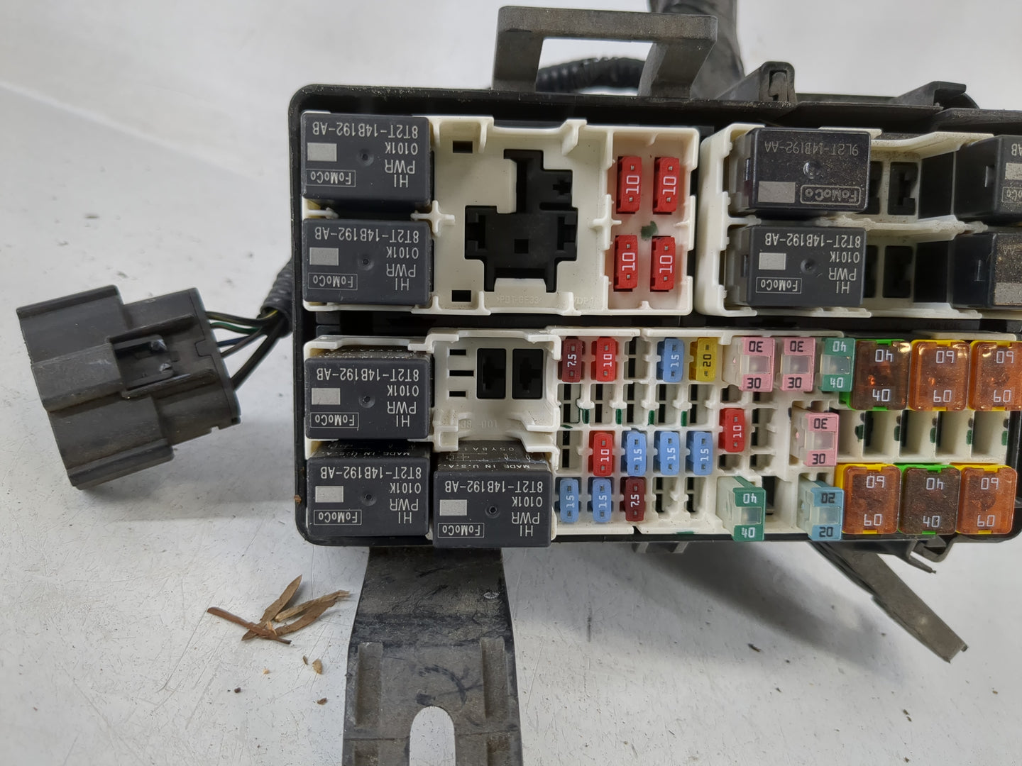 2014-2019 Ford Fiesta Fusebox Fuse Box Panel Relay Module P/N:6003447201 Fits Fits 2014 2015 2016 2017 2018 2019 OEM Used Au