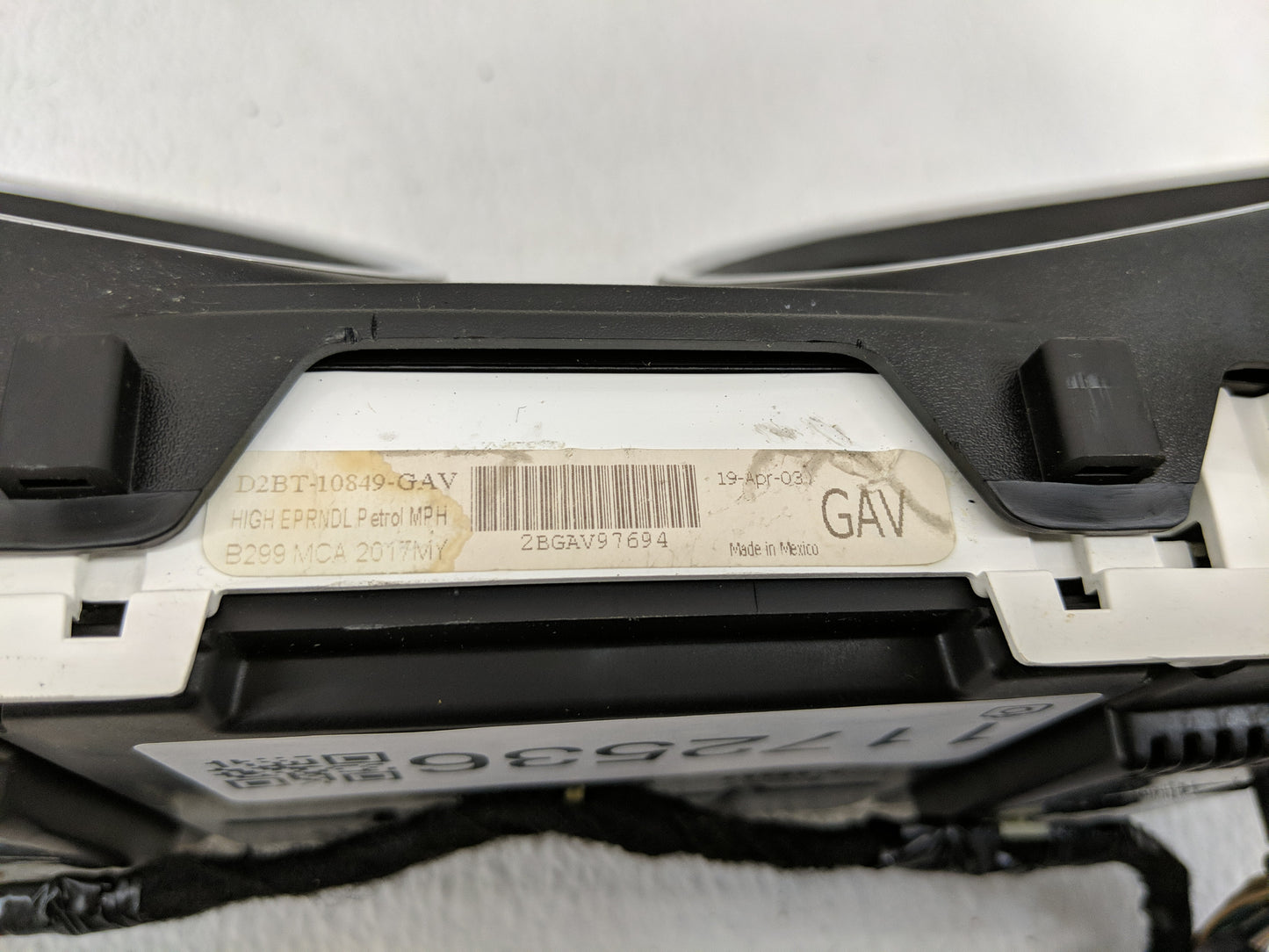 2017-2019 Ford Fiesta Instrument Cluster Speedometer Gauges P/N:D2BT-10849-GAV Fits Fits 2017 2018 2019 OEM Used Auto Parts 