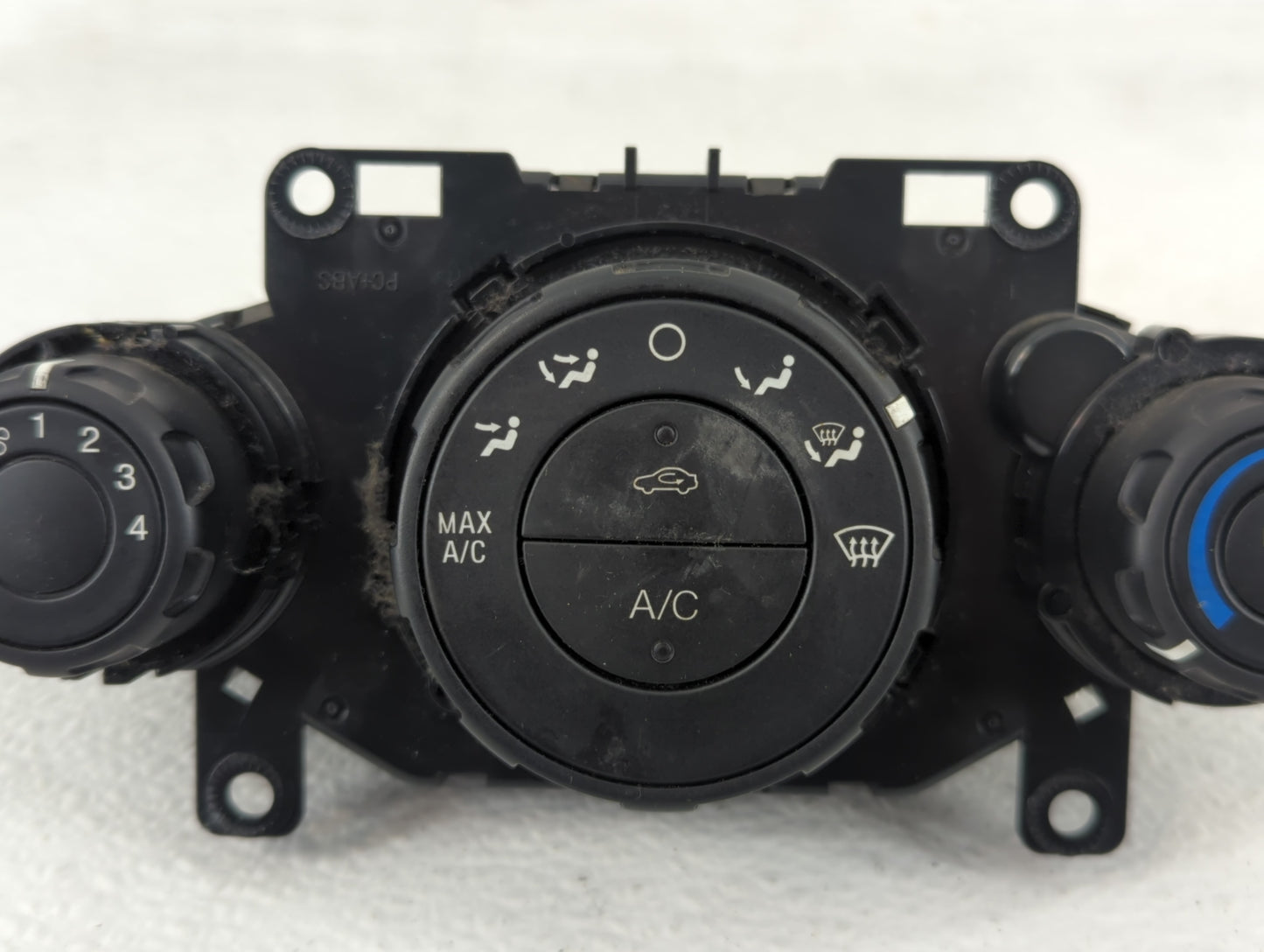 2014-2019 Ford Fiesta Climate Control Module Temperature AC/Heater Replacement P/N:D2BT 19980 AF Fits OEM Used Auto Parts - 