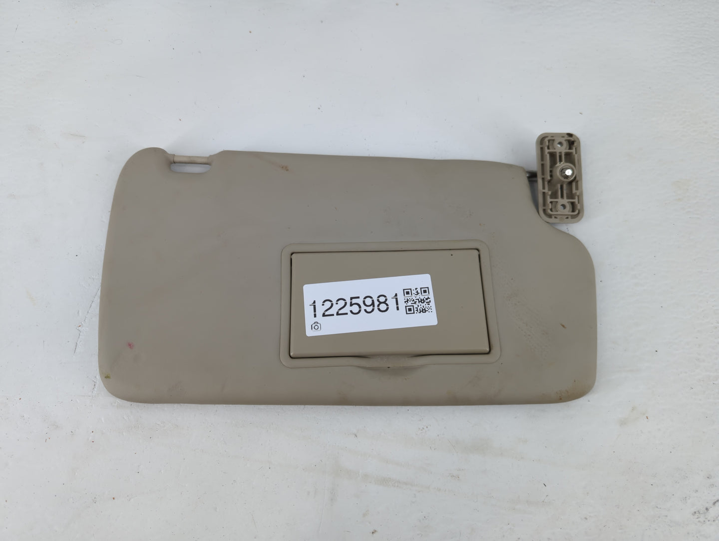 2011-2019 Ford Fiesta Sun Visor Shade Replacement Passenger Right Mirror Fits Fits 2011 2012 2013 2014 2015 2016 2017 2018 2