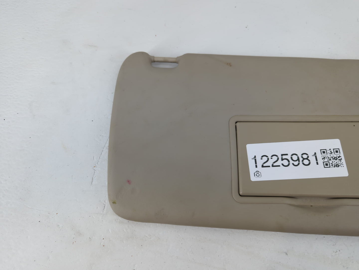 2011-2019 Ford Fiesta Sun Visor Shade Replacement Passenger Right Mirror Fits Fits 2011 2012 2013 2014 2015 2016 2017 2018 2