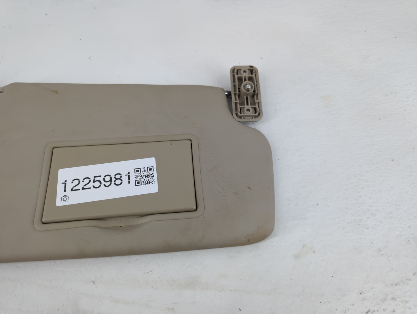 2011-2019 Ford Fiesta Sun Visor Shade Replacement Passenger Right Mirror Fits Fits 2011 2012 2013 2014 2015 2016 2017 2018 2