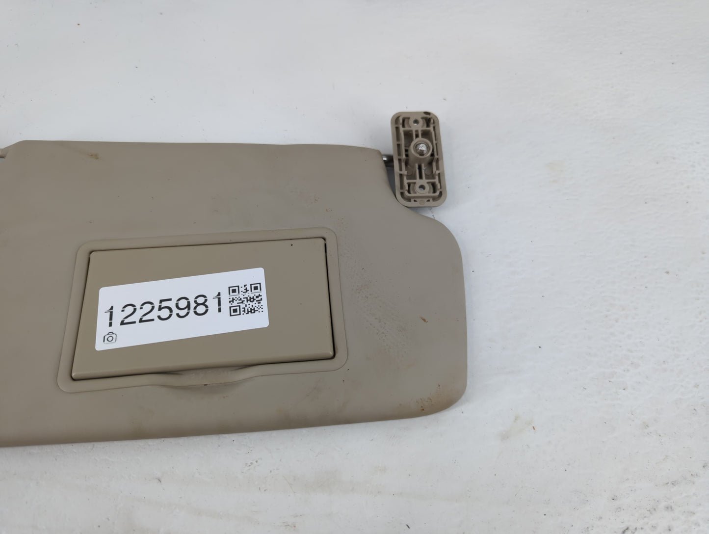 2011-2019 Ford Fiesta Sun Visor Shade Replacement Passenger Right Mirror Fits Fits 2011 2012 2013 2014 2015 2016 2017 2018 2