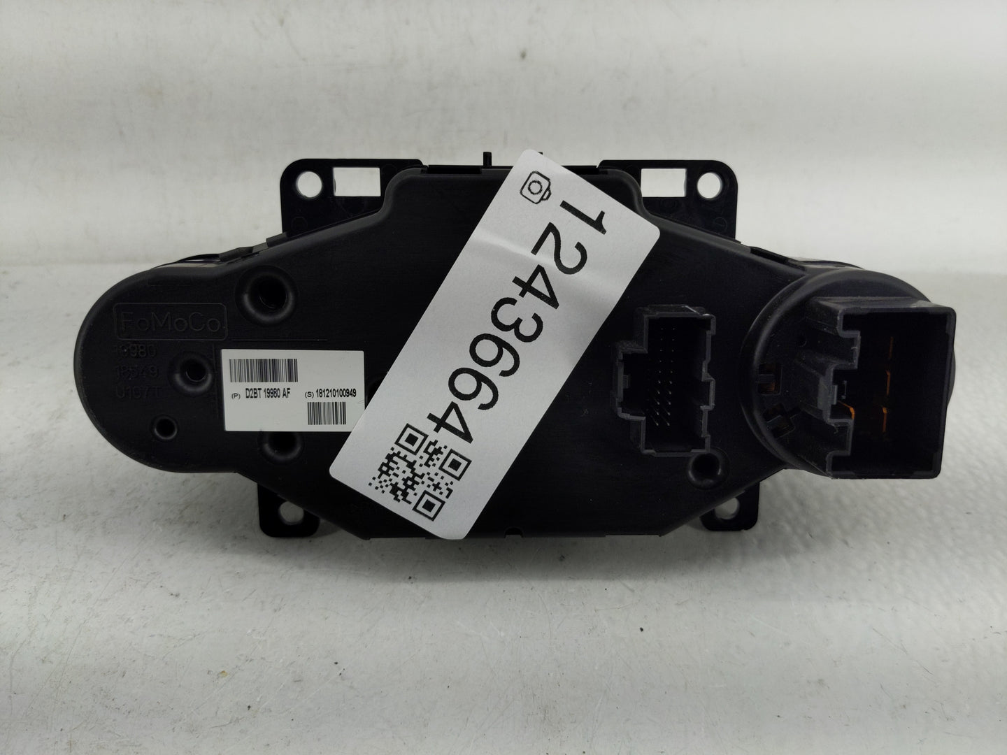 2014-2019 Ford Fiesta Climate Control Module Temperature AC/Heater Replacement P/N:D2BT 19980 AE Fits OEM Used Auto Parts - 