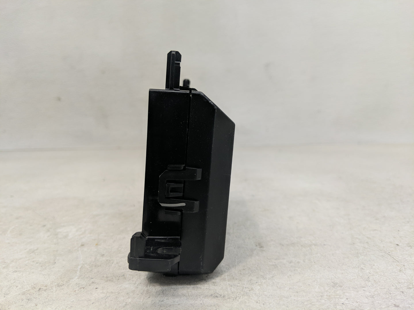 2019 Ford Fiesta Radio AM FM Cd Player Receiver Replacement P/N:H2BT-18B955-CC Fits OEM Used Auto Parts - Oemusedautoparts1.