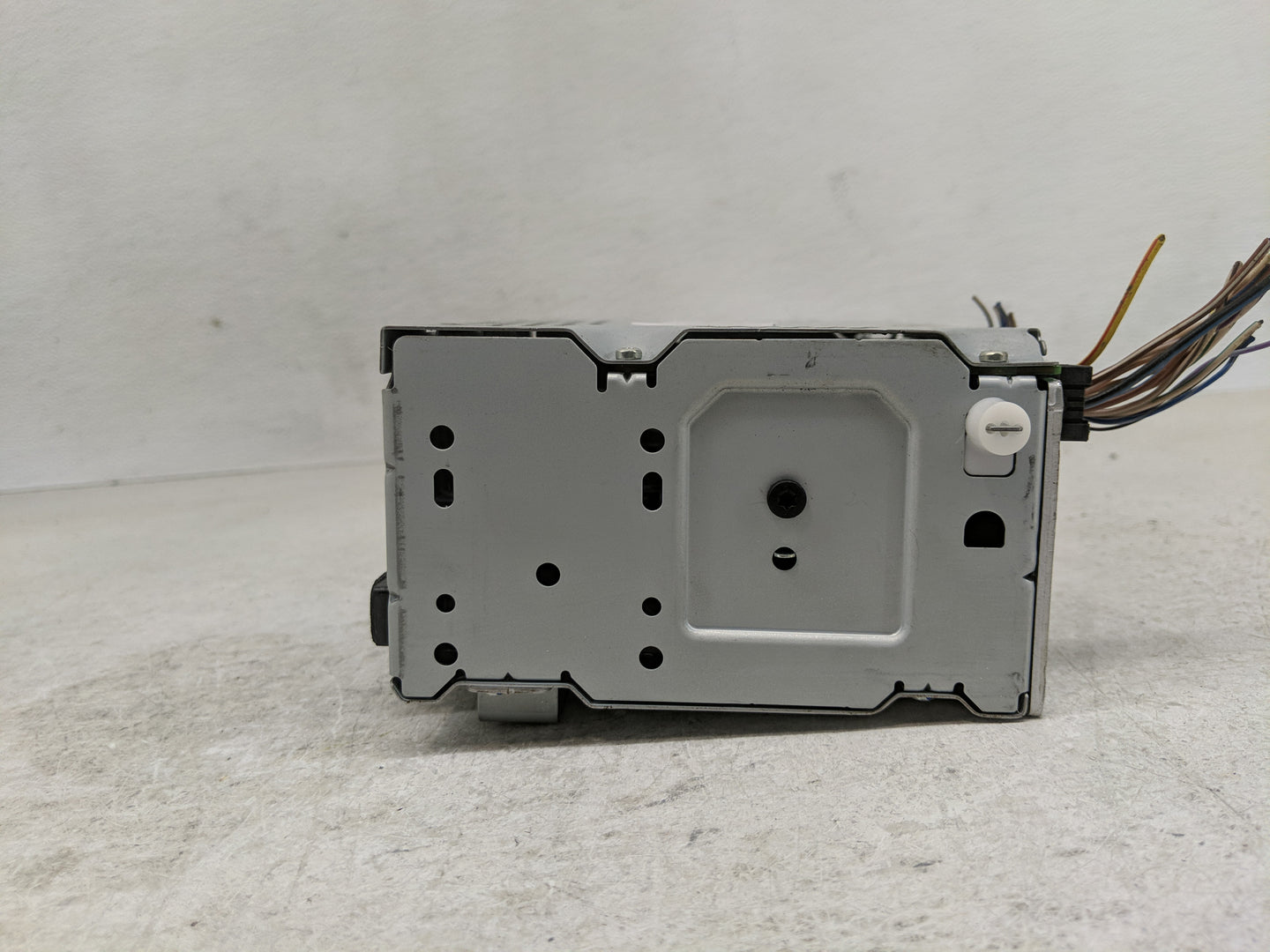 2018-2019 Ford Fiesta Radio AM FM Cd Player Receiver Replacement P/N:D2BT-19C107-AL Fits Fits 2018 2019 OEM Used Auto Parts 