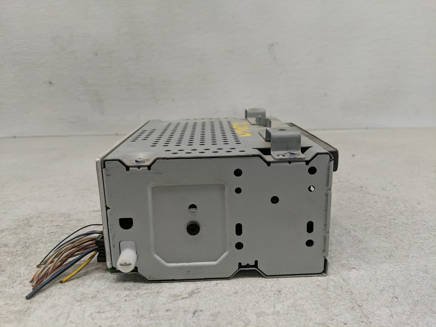 2018-2019 Ford Fiesta Radio AM FM Cd Player Receiver Replacement P/N:D2BT-19C107-AL Fits Fits 2018 2019 OEM Used Auto Parts 