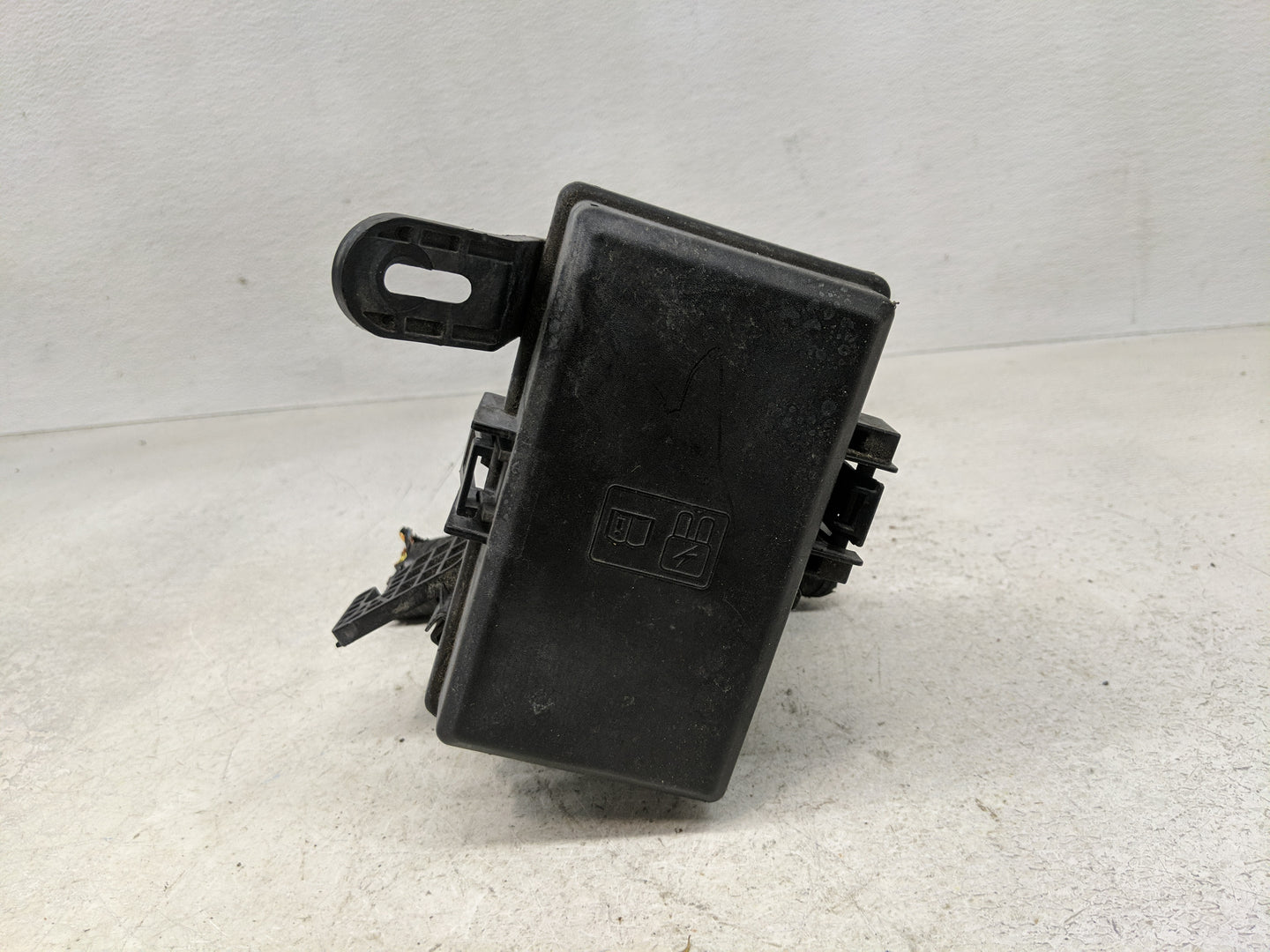 2014-2019 Ford Fiesta Fusebox Fuse Box Panel Relay Module P/N:6003447201 Fits Fits 2014 2015 2016 2017 2018 2019 OEM Used Au