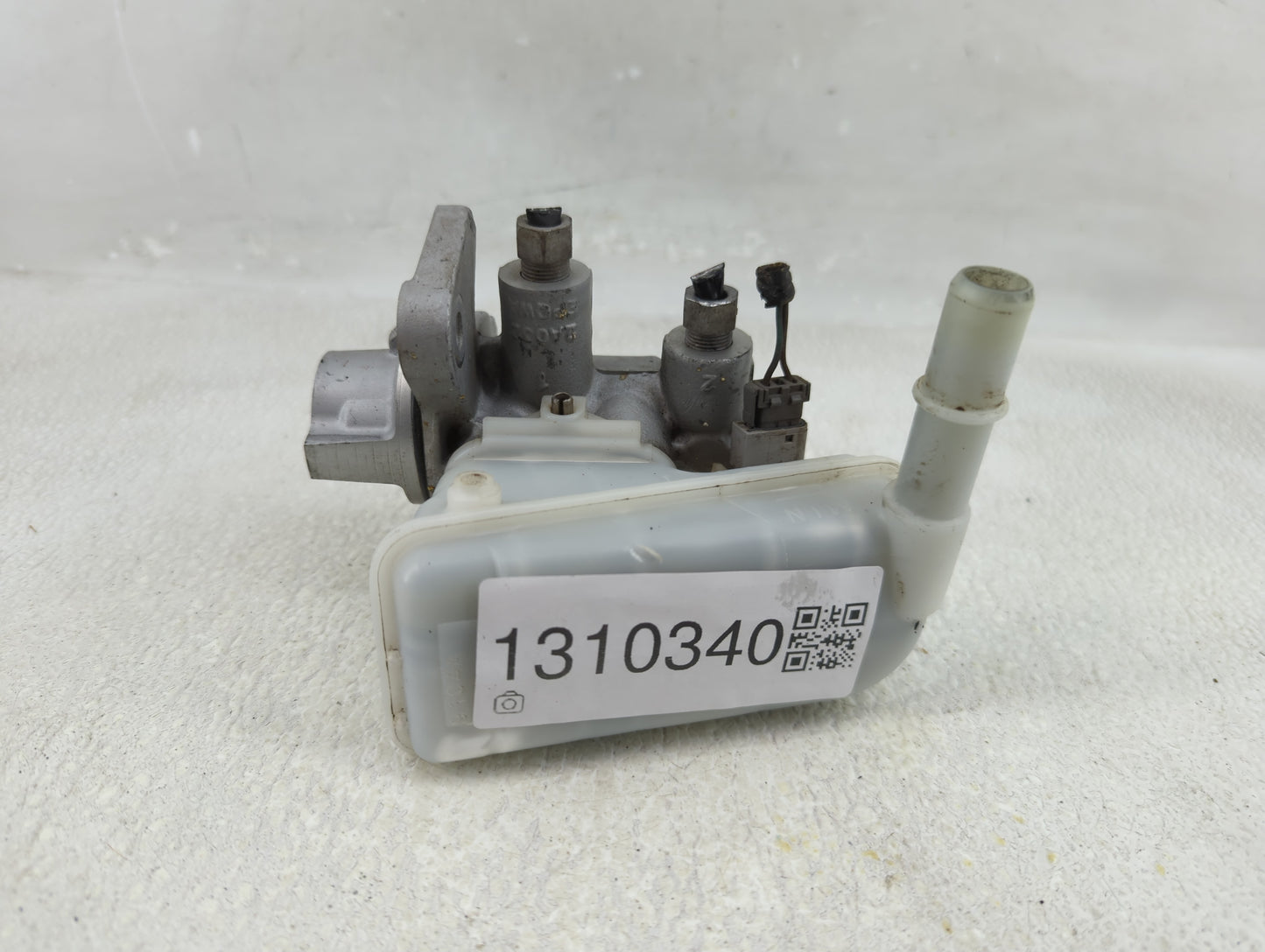 2011-2019 Ford Fiesta Brake Master Cylinder - Oemusedautoparts1.com