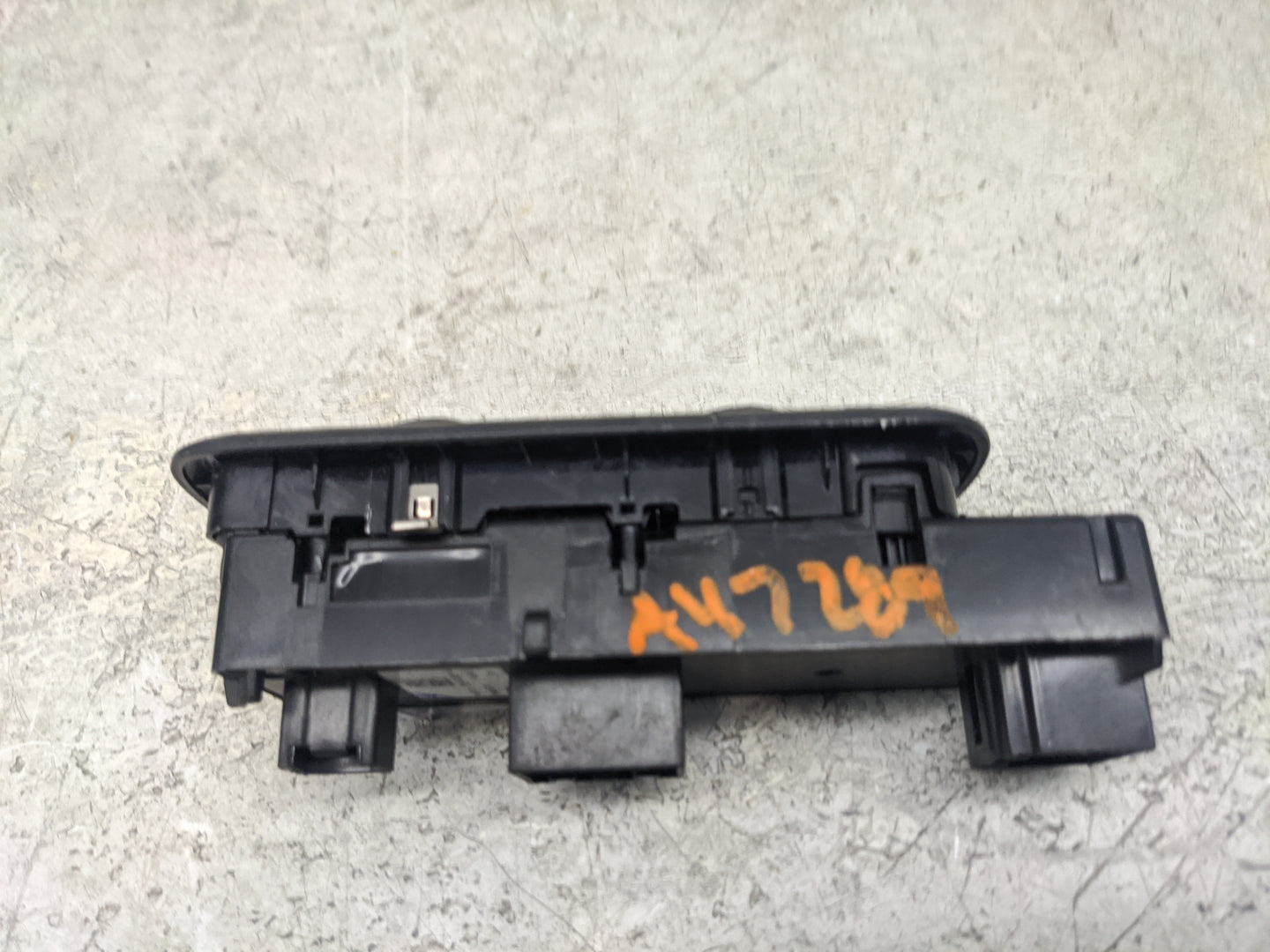 2014-2019 Ford Fiesta Master Power Window Switch Replacement Driver Side Left P/N:D2BT-14A132-AA Fits OEM Used Auto Parts - 