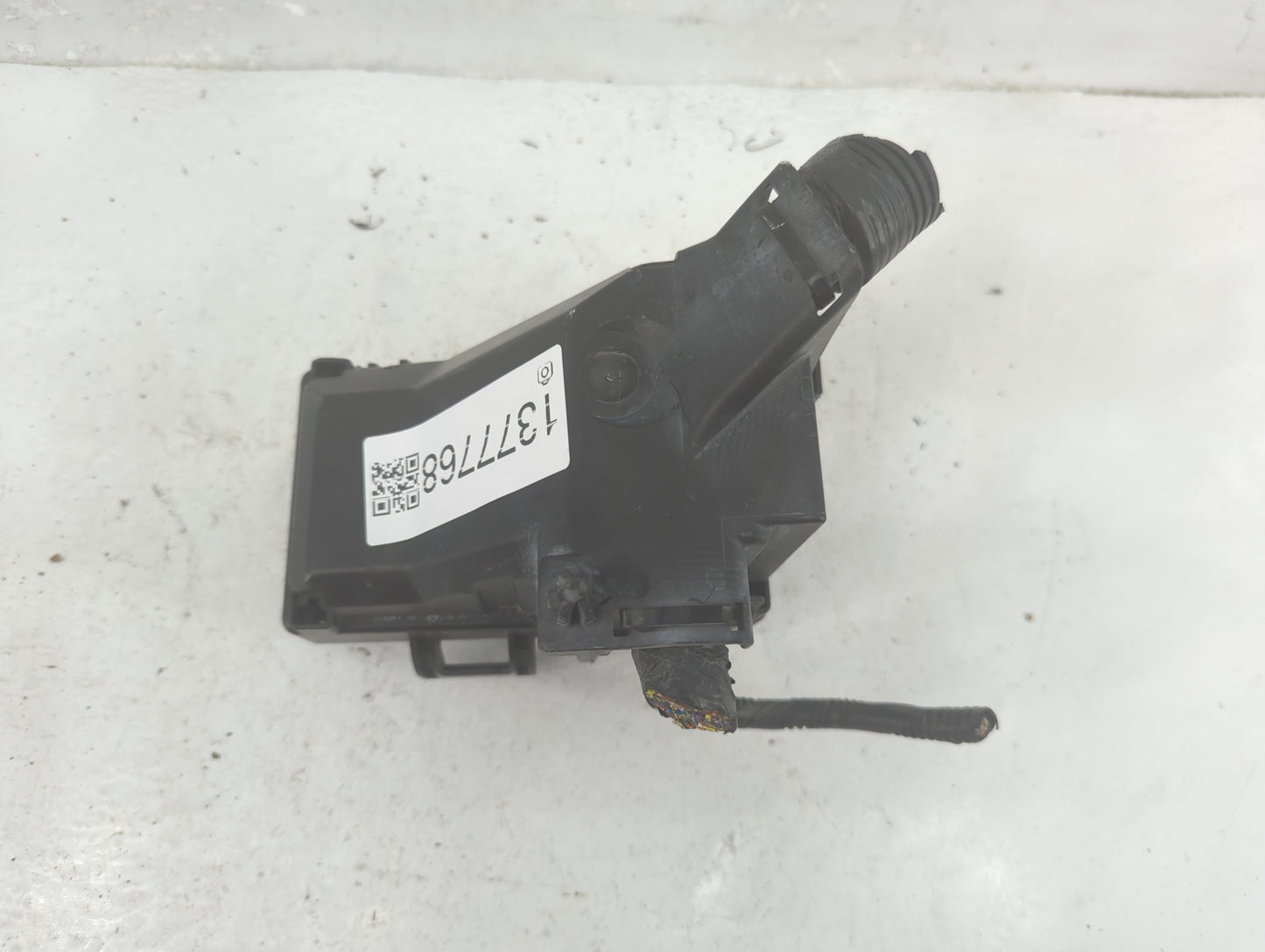 2014-2019 Ford Fiesta Fusebox Fuse Box Panel Relay Module P/N:6003447201 Fits Fits 2014 2015 2016 2017 2018 2019 OEM Used Au