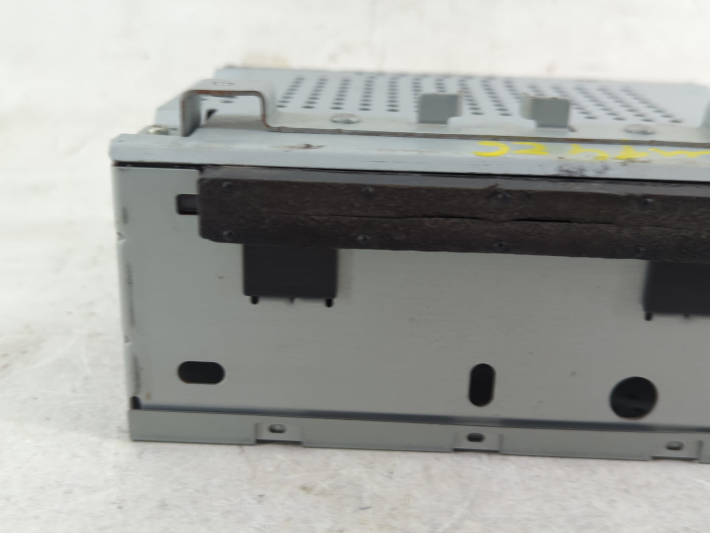 2018-2019 Ford Fiesta Radio AM FM Cd Player Receiver Replacement P/N:D2BT-19C107-AL Fits Fits 2018 2019 OEM Used Auto Parts 