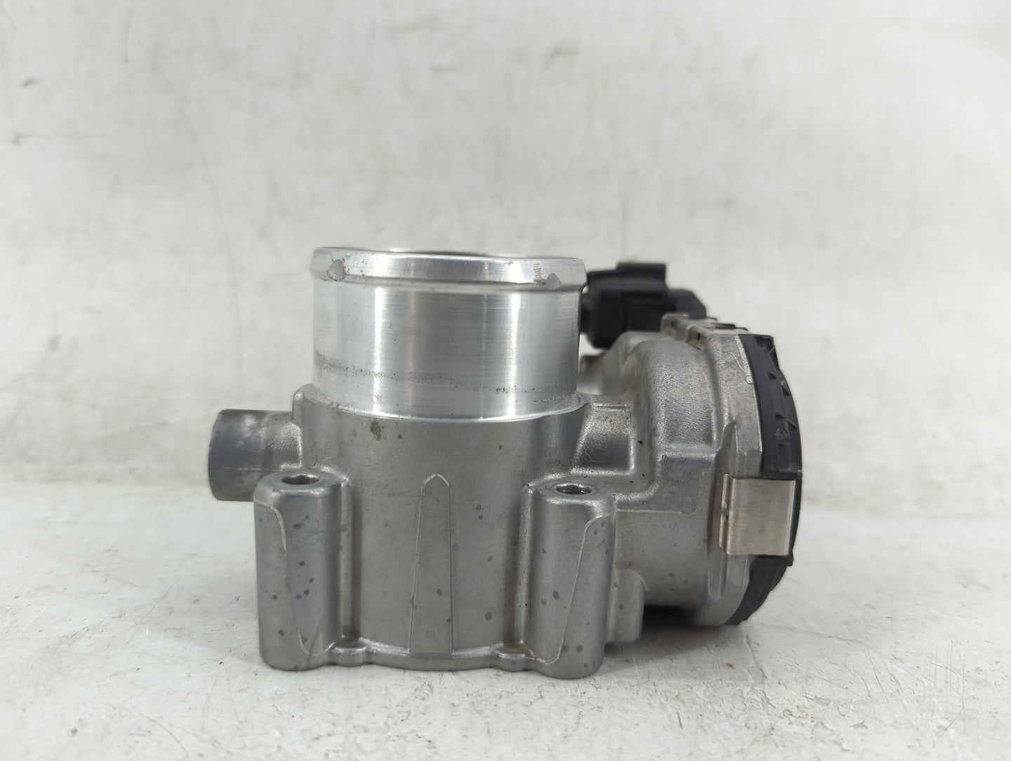 2014-2019 Ford Fiesta Throttle Body P/N:0 280 750 535 7S7G-9F991-CA Fits Fits 2013 2014 2015 2016 2017 2018 2019 OEM Used Au