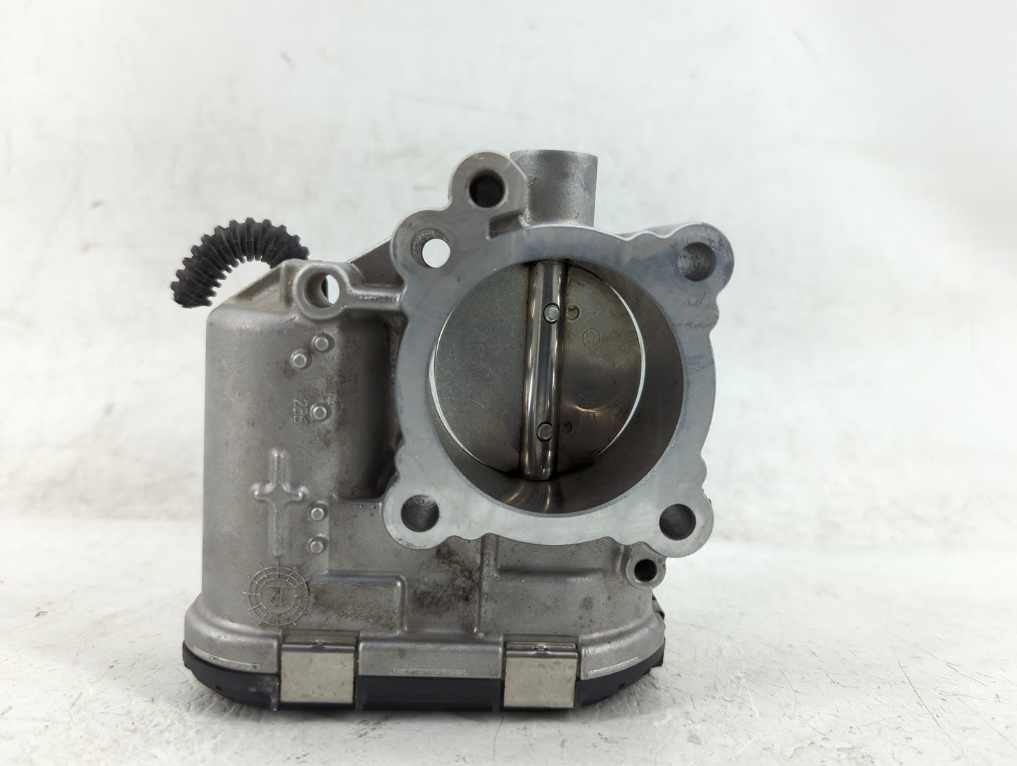 2014-2019 Ford Fiesta Throttle Body P/N:0 280 750 535 7S7G-9F991-CA Fits Fits 2013 2014 2015 2016 2017 2018 2019 OEM Used Au